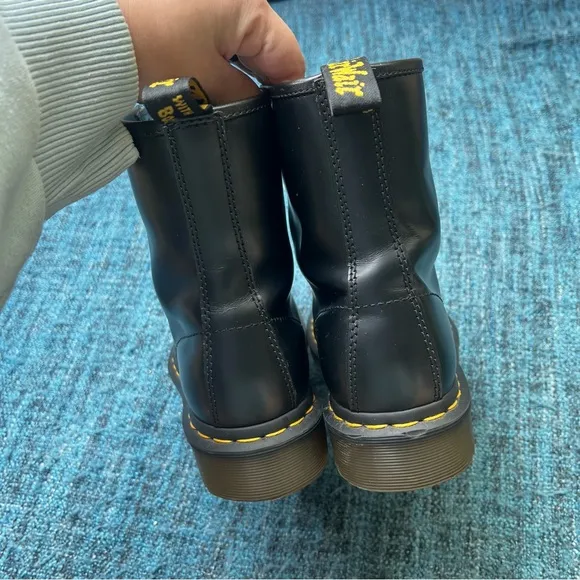 Dr. Martens 1460 Smooth Leather Lace Up Combat Boots in Black