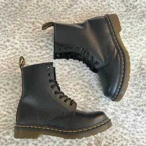 Dr. Martens 1460 Women’s Smooth Leather Lace Up Boots