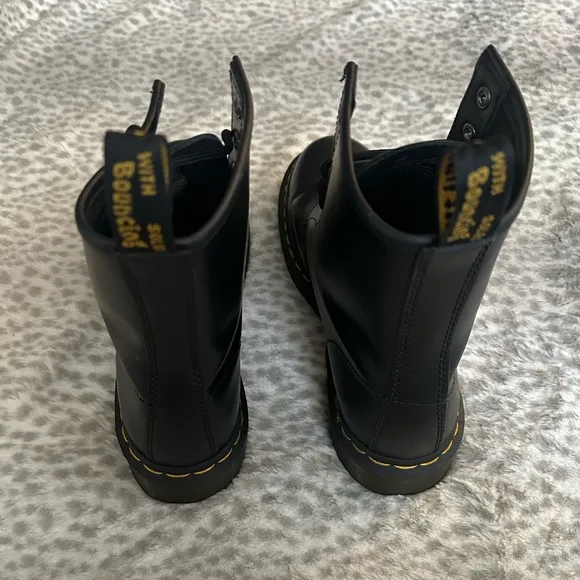 Dr. Martens 1460 Women’s Smooth Leather Lace Up Boots