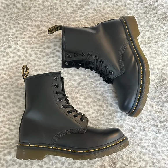 Dr. Martens 1460 Women’s Smooth Leather Lace Up Boots