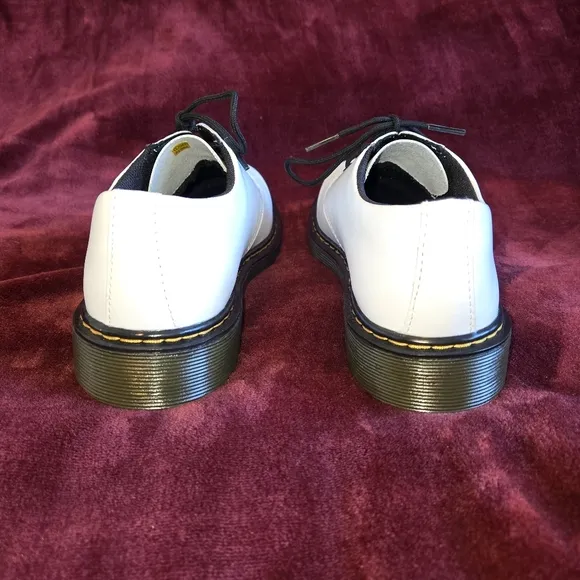 Dr. Martens 1461 Derby Oxford Shoes White Youth 5/Women's 7