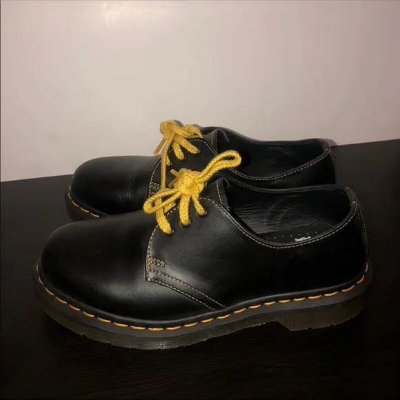 Dr. Martens 1461 W Derby Oxford Shoe