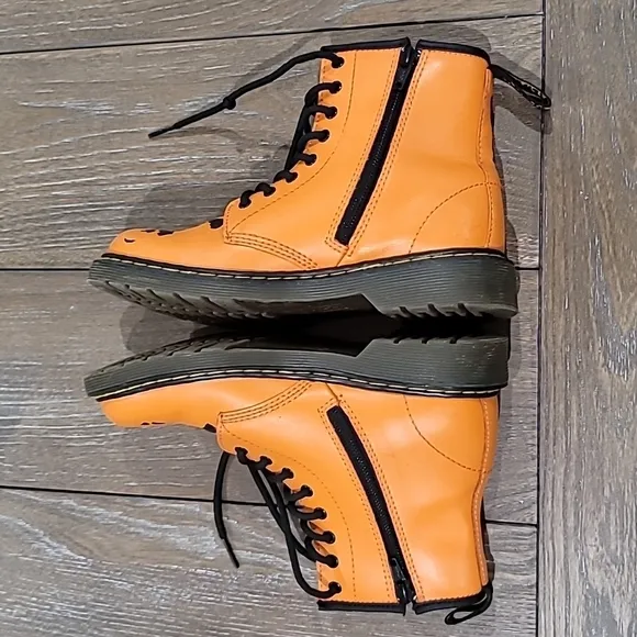 Dr. Martens AirWair Burnt Orange Jr. DELANEY Lace Up Boots Size 3 Unisex