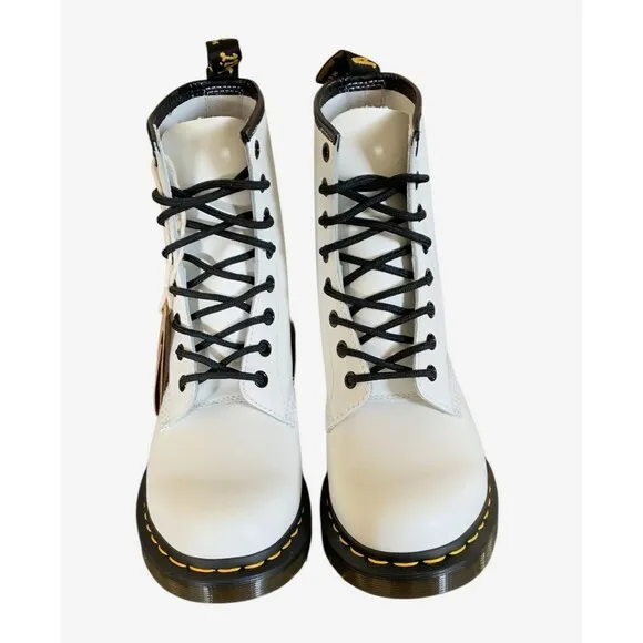 Dr. Martens AirWair White Smooth Leather Combat Boots Womens Size 8 NEW