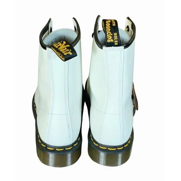 Dr. Martens AirWair White Smooth Leather Combat Boots Womens Size 8 NEW