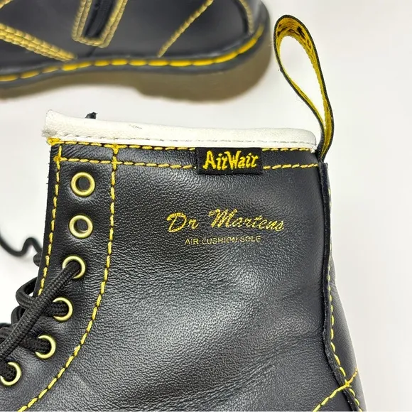 DR. MARTENS Black Buster 8-Eye Kids Leather Combat Boots
