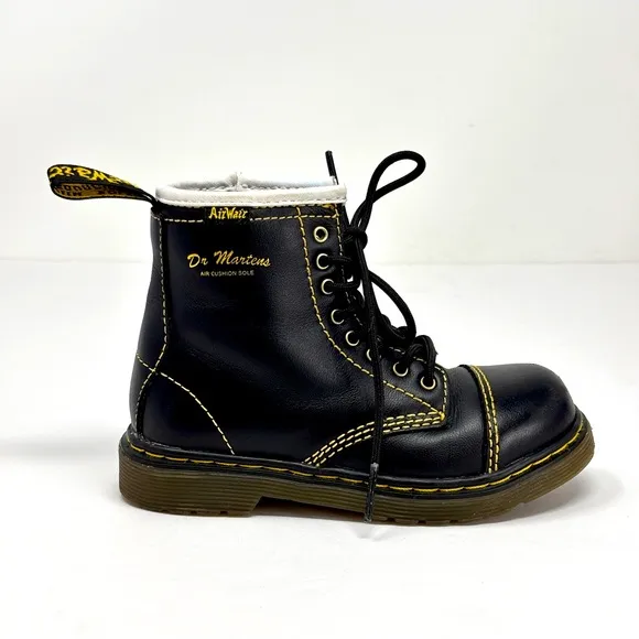 DR. MARTENS Black Buster 8-Eye Kids Leather Combat Boots