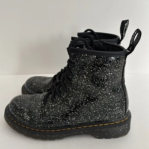 Dr. Martens Black Cosmic Glitter Combat Lace Up Boots 1460 J‎ Girls Size 1 NEW