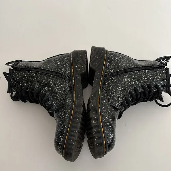 Dr. Martens Black Cosmic Glitter Combat Lace Up Boots 1460 J‎ Girls Size 1 NEW