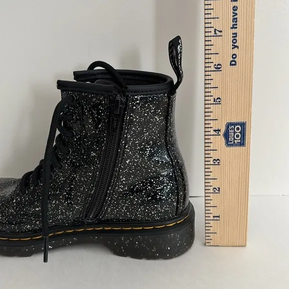 Dr. Martens Black Cosmic Glitter Combat Lace Up Boots 1460 J‎ Girls Size 1 NEW