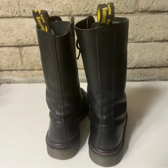 Dr. Martens Black Leather Combat Boots Lace Up Made In England Womens Size 5 US