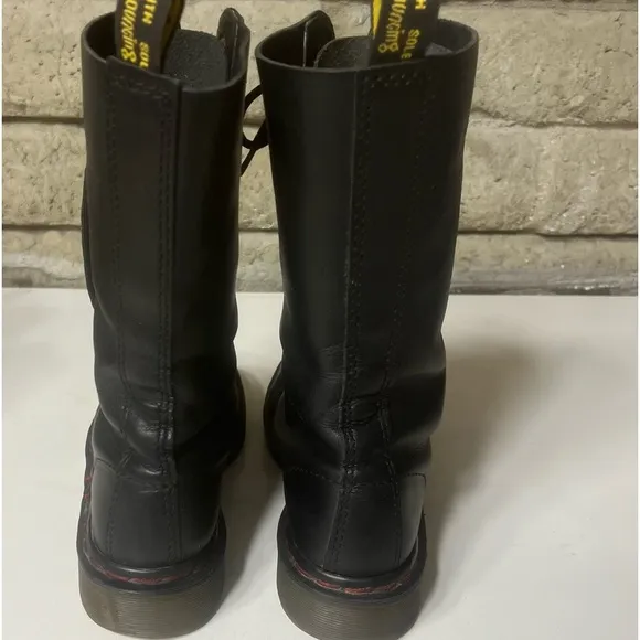 Dr. Martens Black Leather Combat Boots Lace Up Made In England Womens Size 5 US