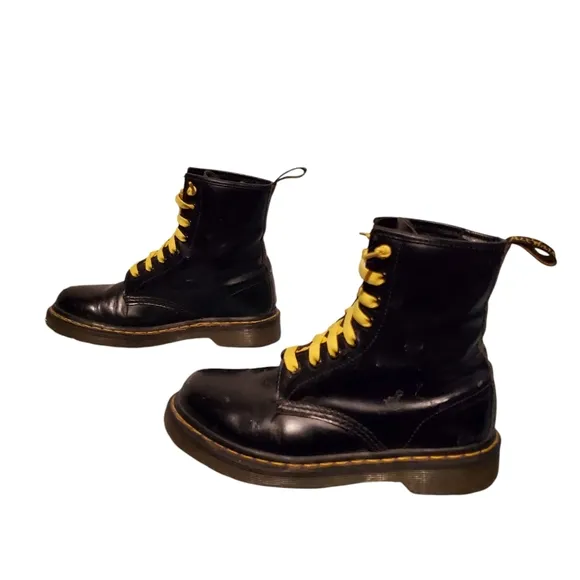 Dr. Marten's Black Leather Lace-Up Combat Boots Women's Size 6, Kid's Size 5