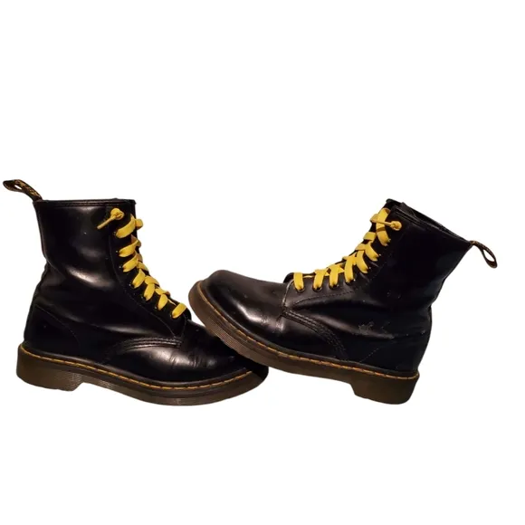 Dr. Marten's Black Leather Lace-Up Combat Boots Women's Size 6, Kid's Size 5