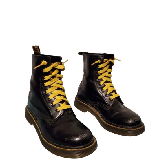 Dr. Marten's Black Leather Lace-Up Combat Boots Women's Size 6, Kid's Size 5