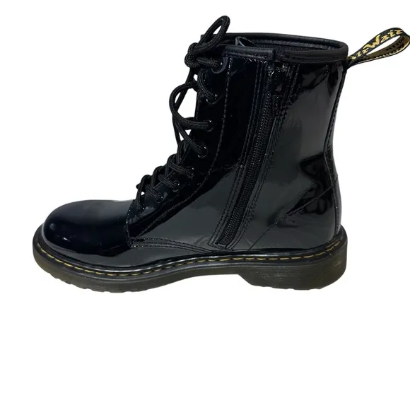 Dr Martens black shiny patent leather 1460 combat boots women’s 7