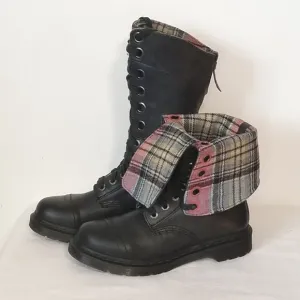 Dr Martens Black Triumph Combat Boots Size 8