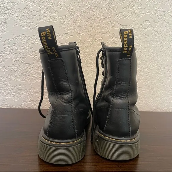 Dr. Martens boots 1460Y Softy T leather lace up boots