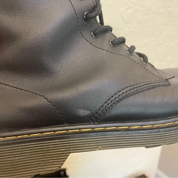 Dr. Martens boots 1460Y Softy T leather lace up boots
