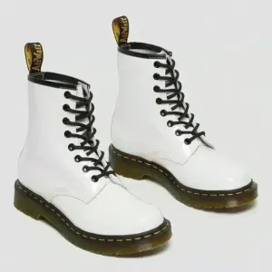 Dr. Martens Boots Womens Size 7 White Black Air Wair Combat Biker Leather