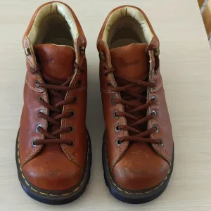 Dr. Martens Chestnut Leather Chunky, 6 Eyelet Ankle Boots, Size 8M