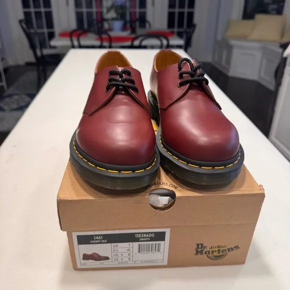 Dr Martens Classic 1461 Cherry Red Oxblood Oxford Shoes Mens 8 Womens 9 NEW