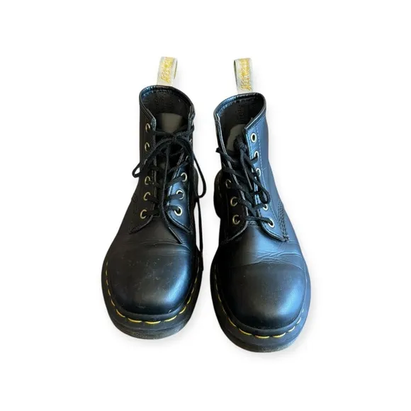 Dr. Martens combat air cushion sole boots black shoes AW004 Sz 6