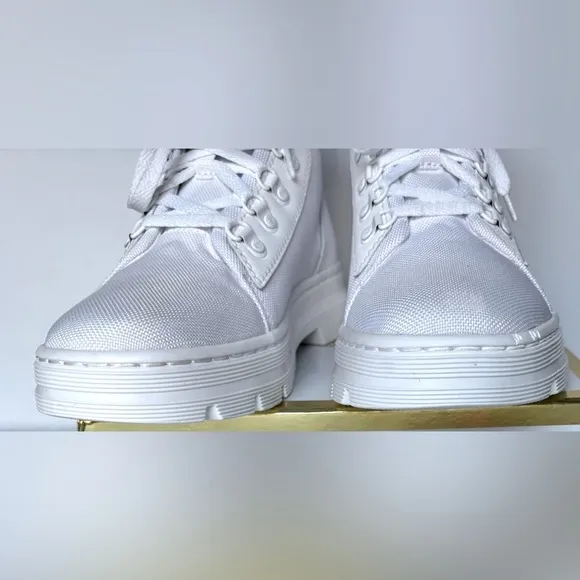Dr. Martens Combs Platform Boots in white color Size 8
