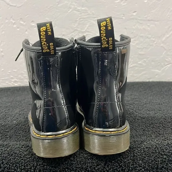 🔥 DR MARTENS Doc Martens Black Patent Leather Combat Boots Women Sz 5 - PERFECT