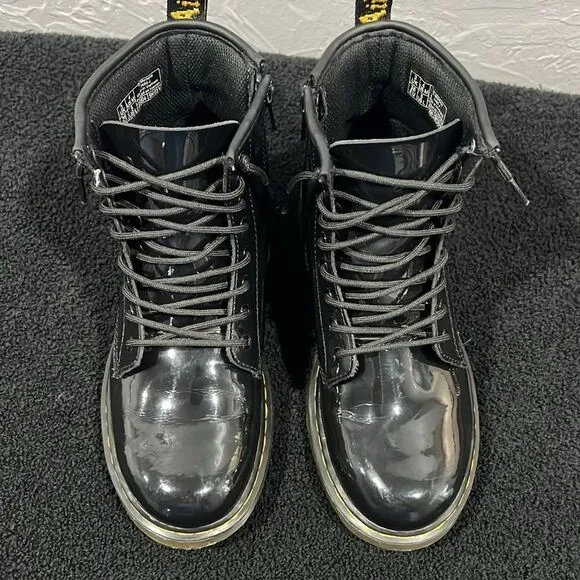 🔥 DR MARTENS Doc Martens Black Patent Leather Combat Boots Women Sz 5 - PERFECT