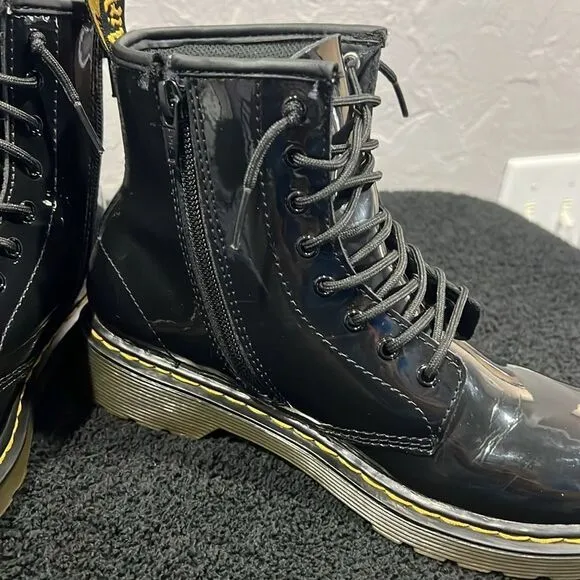 🔥 DR MARTENS Doc Martens Black Patent Leather Combat Boots Women Sz 5 - PERFECT