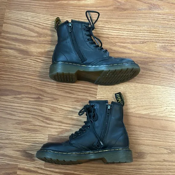 Dr. Martens Doc Martens Junior 1460 Black Leather Lace Up Boots Size 13
