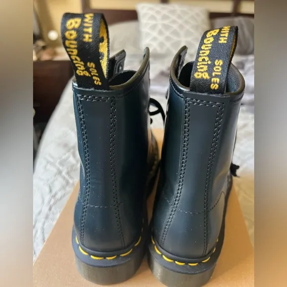 Dr Martens Docs Smooth Leather Lace up Boots 1460