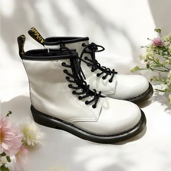 Dr. Martens Girls White Lace-Up Boots. NWOB. Size 4.