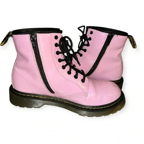 Dr. Martens gir’s 1460 pink ankle patent leather Boot Size 4M