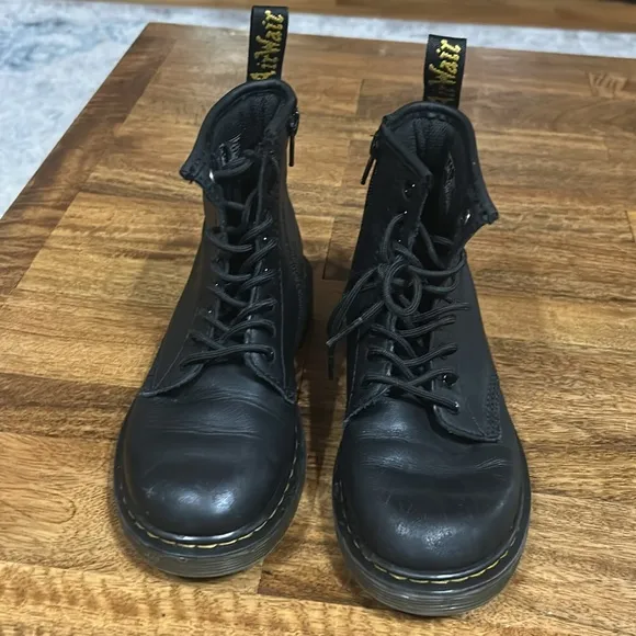 Dr Martens JUNIOR 1460 SOFTY T LEATHER LACE UP BOOTS size 1
