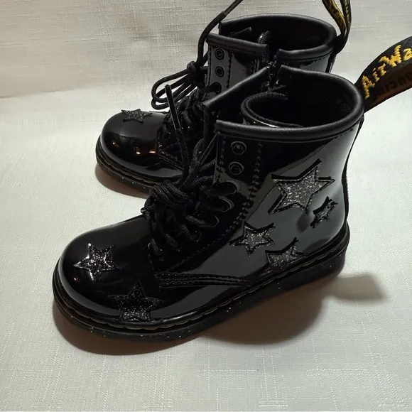 Dr. Martens Kids 1460 Glitter Star Patent Lace-Up Boots Size: 10