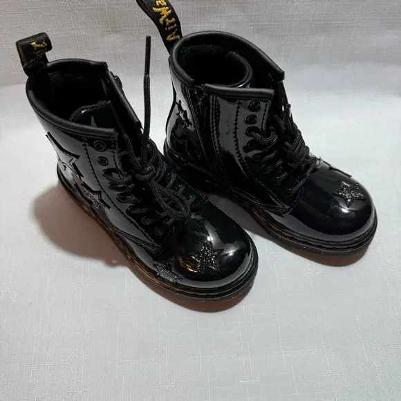 Dr. Martens Kids 1460 Glitter Star Patent Lace-Up Boots Size: 10