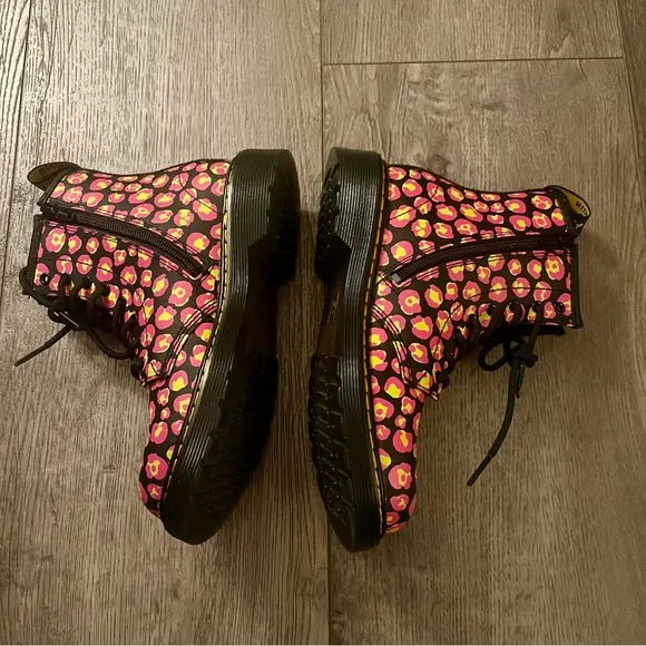 Dr. Martens Leopard Hydro Leather Lace Up Combat Boots Junior Size 3