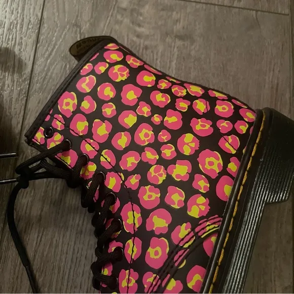 Dr. Martens Leopard Hydro Leather Lace Up Combat Boots Junior Size 3