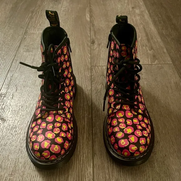 Dr. Martens Leopard Hydro Leather Lace Up Combat Boots Junior Size 3