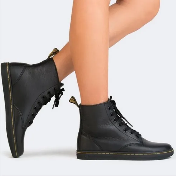 Dr. Martens Leyton Black Leather Lace Up Combat Boots Women’s Size 7