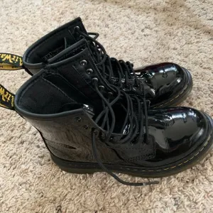 Dr Martens Patent Leather Ankle Lace Up Boots