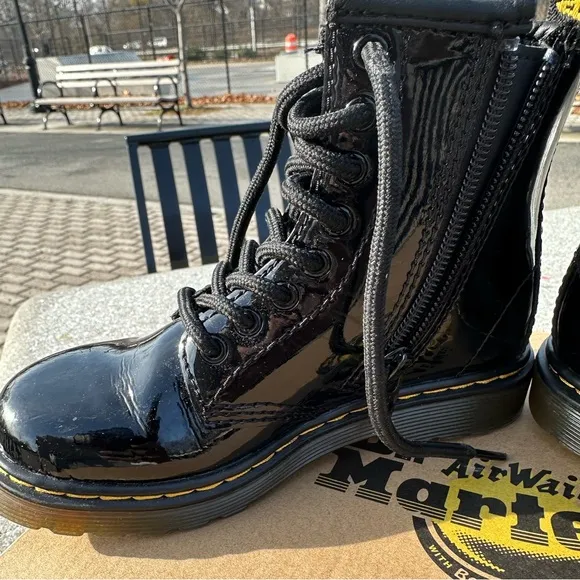 Dr. Martens Patent Leather Lamper Boots | Black 8 Eyes Toddler Size 11 Unisex