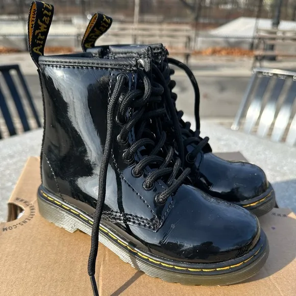 Dr. Martens Patent Leather Lamper Boots | Black 8 Eyes Toddler Size 11 Unisex