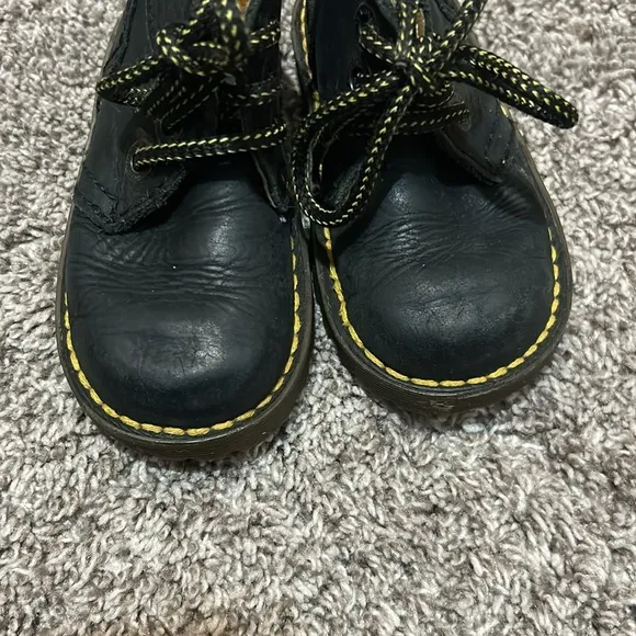 Dr. Martens Soft Leather Baby Toddler Boots Size 6