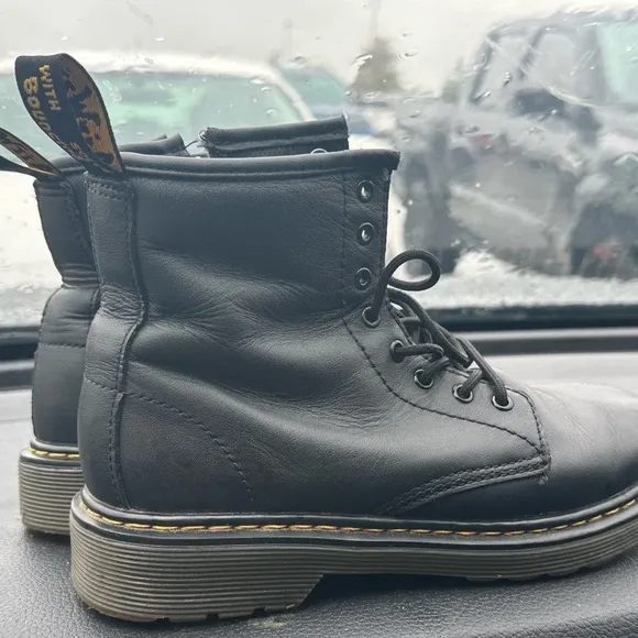 Dr. Martens Softy T Lace-Up Air-Wair Bouncing Soles Boots Size 3 Unisex