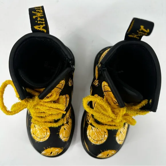 Dr Martens Toddler 1460 Smiley Hydro Leather Lace Up Boots Yellow Black Kids 8