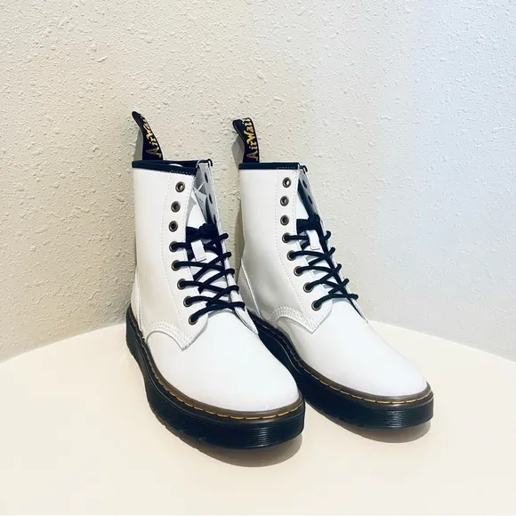 Dr. Martens Unisex Zavala White Patent Leather Combat Boots Sz 9 W 8 M NEW