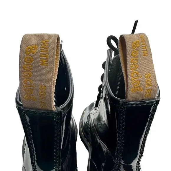 Dr. Martens  Vegan 1460 Gloss Lace Up Boots. Sz: 5